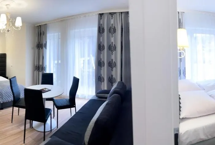 Slonecznego Wzgorza 3*