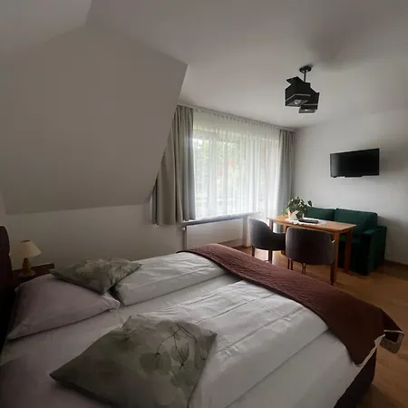 Słonecznego Wzgórza Nocleg ze śniadaniem *